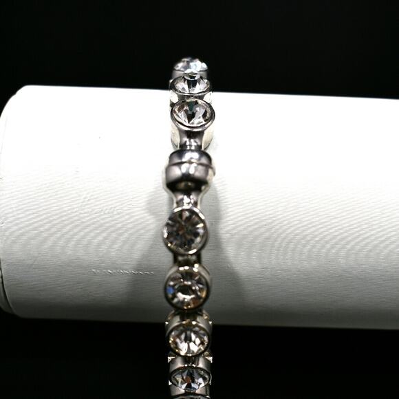 Clear Rhinestone Headlight Bracelet, Magnetic Clasp, 7 1/2 Inches - Picture 4 of 10